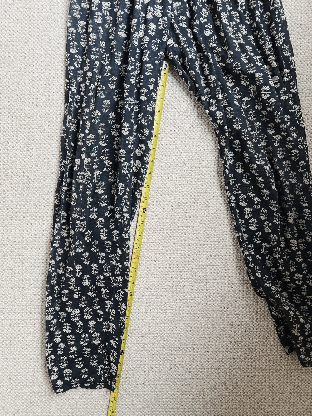 Doen Black Floral Shaanti Block-Print Overalls Jumpsuit | Small - Picture 10 of 15